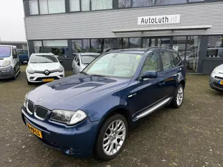 BMW X3 2.5i Executive/ Carplay/ Panodak.