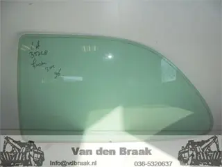 Ford Fiesta 3 deurs 1996-2002 Zijruit links achter