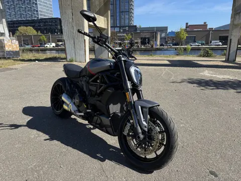 Ducati X-Diavel Blackstar (bj 2021)