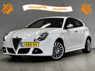 Alfa Romeo Giulietta 1.4 T Distinctive/ Automaat/ 170pk!/ 17'' LMV/ Leder/ LED Koplampen/ Extra geti