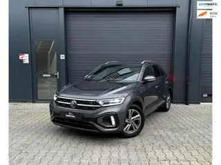 Volkswagen T-Roc 1.0 TSI 110pk R-Line Business IQ CAMERA CARPLAY STOELVERWARMING