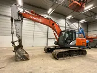 Hitachi ZX 210 LC-5B (bj 2014)