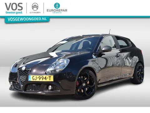 Alfa Romeo Giulietta 1.7 TBi 241pk Quadrifoglio Verde Automaat | Navigatie | Leder | DAB+ radio | Li