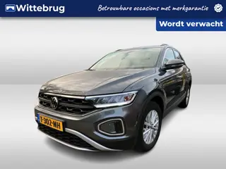 Volkswagen T-Roc 1.0 TSI 110pk Life / Navigatie by APP / LM 16 inch / Digital cockpit / Park Assist 