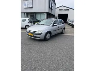 Opel Corsa 1.2-16V Njoy 5 Deurs. Goed rijdende Corsa met een nieuwe Apk t/m 26-05-2027