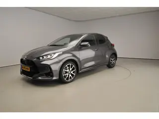 Toyota Yaris 1.5 VVT-i Executive | Camera | Stoelverwarming | Navi | Cruise Control adaptief