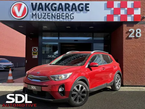 Kia Stonic 1.0 T-GDi ExecutiveLine // NAVI // CAMERA // CLIMA // CRUISE // DODENHOEK SENSOR // LEDER