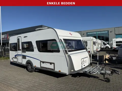Bürstner AVERSO fifty 500 TL Enkele bedden, Mover, luifel Unico