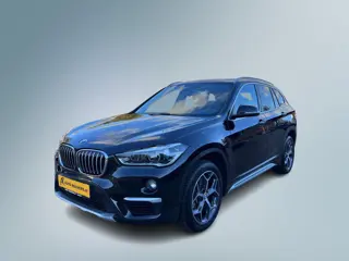 BMW X1 sDrive20i xLine HUD / Navi / Camera / Cruise / Half leder / LED