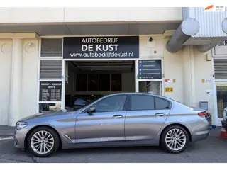 BMW 5-serie 520i AUT 2018 Leder Navi Clima