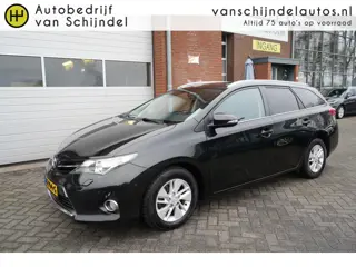 Toyota Auris Touring Sports 1.8 HYBRID PERFECT ONDERHOUDEN STOELVERWARMING 1/2 LEDER CAMERA ECC AIRC