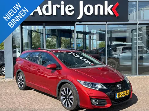 Honda Civic Tourer 1.8 Elegance | AUTOMAAT | TREKHAAK | ACHTERUITRIJCAMERA | PARKEERSENSOREN | NAVIG