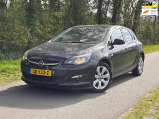 Opel Astra 1.4 Turbo Blitz | Cruise control + Navi Nu € 3.750,- !!!