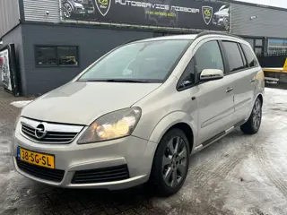 Opel Zafira 1.8 Executive 7-Persoons / Airco / Trekhaak.