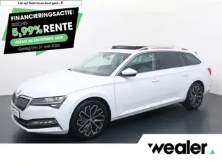 Skoda Superb Combi 1.4 TSI iV Laurin & Klement Edition | 218 PK | SoH 97% | Trekhaak | Panoramadak |