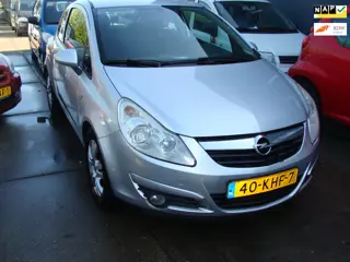 Opel Corsa 1.2-16V Edition st bekr airco elek pak nap apk