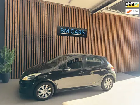 Peugeot 208 1.2 PureTech Active Airco, Navigatie