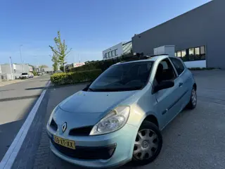 Renault Clio 1.2-16V Pano|Bluetooth|Airco 90DKM (bj 2007)
