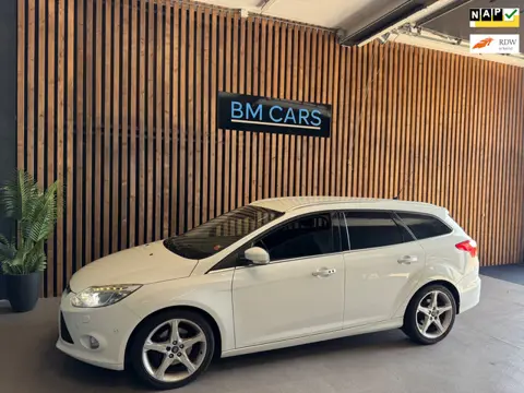 Ford Focus Wagon 1.6 EcoBoost Titanium Clima,Xenon, Cruise