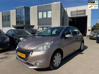 Peugeot 208 1.2 VTi Envy Clima Cruise Control Navi