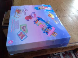 Creatief - rijgkaarten, kralen, punniken enz.