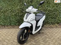 SYM Symphony ST 45km E5 Scooter WHITE BETAAL met in3