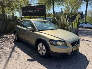 Volvo C30 1.6D DRIVe Summum Navi Clima Trekh Leder
