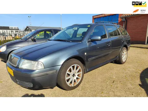 Skoda Octavia Combi 2.0 Démarrage Nieuwe APK