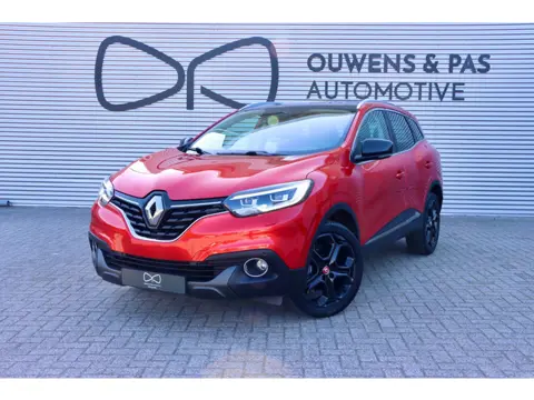 Renault Kadjar 1.2 TCe Bose | PANORAMA | LEER | NAVIGATIE | TREKHAAK