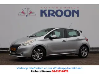Peugeot 208 1.2 VTi Envy|Sensoren|Navigatie|All Seasonbanden|