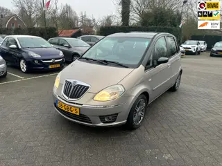 Lancia Musa 1.4-16V Platino , automaat , panoramadak