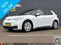 Volkswagen ID.3 Life 58 kWh | € 9.900,- NETTO! | Climate | Cruise | Navi | PDC | Stoelverwarming | A