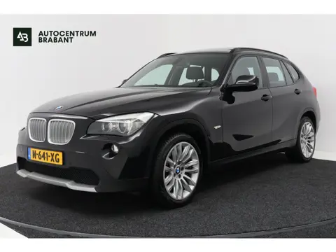 BMW X1 XDrive28i Executive (PANORAMADAK, STOELVERWARMING, PARKEERSENSOREN, SPORTSTOELEN, XENON)