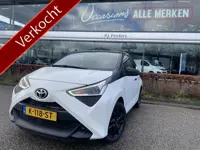 Toyota Aygo 1.0 VVT-i x-fun Airco - Bluetooth - Radio - Stuur multifunctioneel - Sportwielen 15 inch
