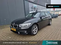 BMW 1-serie 118i  | Bluetooth | Licht metalen Velgen | Parkeersensoren |