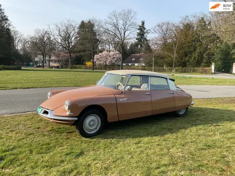 Citroen DS ID uitv. Zeer uniek, mooi en orig. Rijdt prima