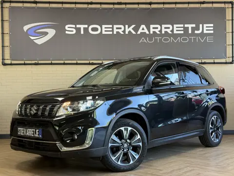 Suzuki Vitara 1.4 Boosterjet AllGrip Comfort | Trekhaak | Pano | 17" | Carplay | Camera | ACC | Dode