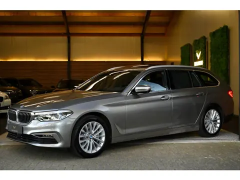 BMW 5-serie Touring 530i Luxury Line Individual - Bowers & Wilkins - ACC - Nappaleder - Keyless - HU