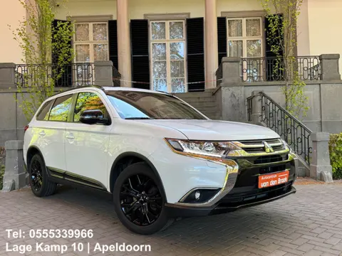 Mitsubishi Outlander 2.0 4WD BLACK LINE 7P Automaat Carplay Sch-Dak Navi Camera Full Options
