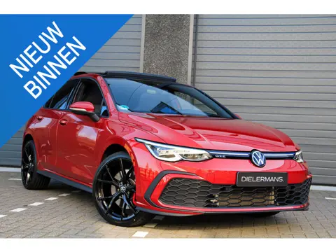 Volkswagen Golf 1.4 eHybrid DSG GTE | Pano | IQ | Elektrische trekhaak | Winter pack premium | Kings