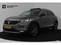 Volkswagen T-Roc 1.5 TSI Sport (PANORAMADAK, TREKHAAK, DIGITALE COCKPIT, CRUISE ADAPTIEF, ACHTERUITR