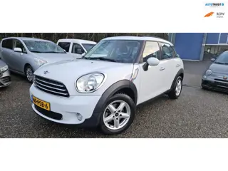Mini Mini Countryman 1.6 Cooper 122PK AUTOMAAT Navigatie Cruise Pdc NAP!