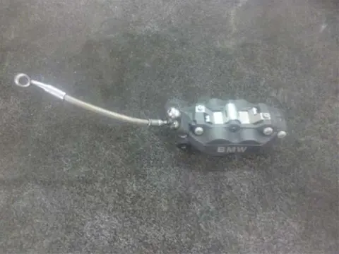 REMKLAUW LINKS VOOR BMW R 1200 R 2011 2011 - 2014