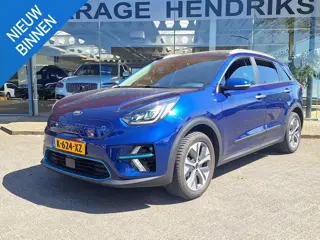 Kia e-Niro DynamicPlusLine 64 kWh | SOH: 94,7% | Schuifdak | Trekhaak | LED | Adaptive CC | Navi | C