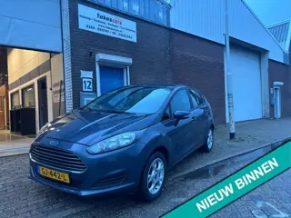 Ford Fiesta 1.0 Style JAAR APK &AIRCO&RIJDT PERFECT