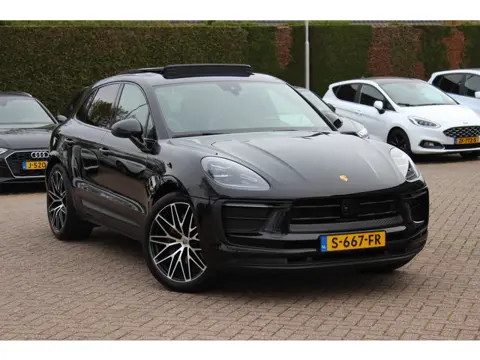 Porsche Macan 2.0 / Panoramadak / Camera / Carbon intr. / Matrix LED / Leder / 21'' / Sportchrono / 