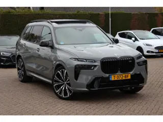 BMW X7 M60i xDrive 6p. / BTW / Full PPF / NL Auto! / Full option! / Trekhaak / Panoramadak / 360Came