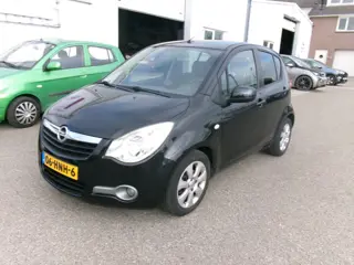 Opel Agila 1.2 Enjoy (bj 2009)