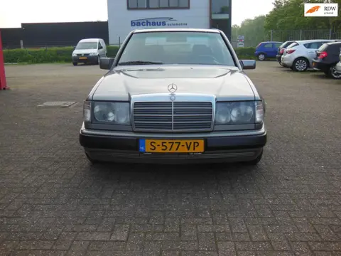 Mercedes-Benz 200-500 (W124) 300 D Turbo