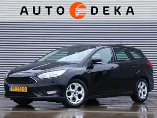 Ford Focus Wagon 1.0 EcoBoost Business Edition *Navigatie*Trekhaak*Parkeersens.*